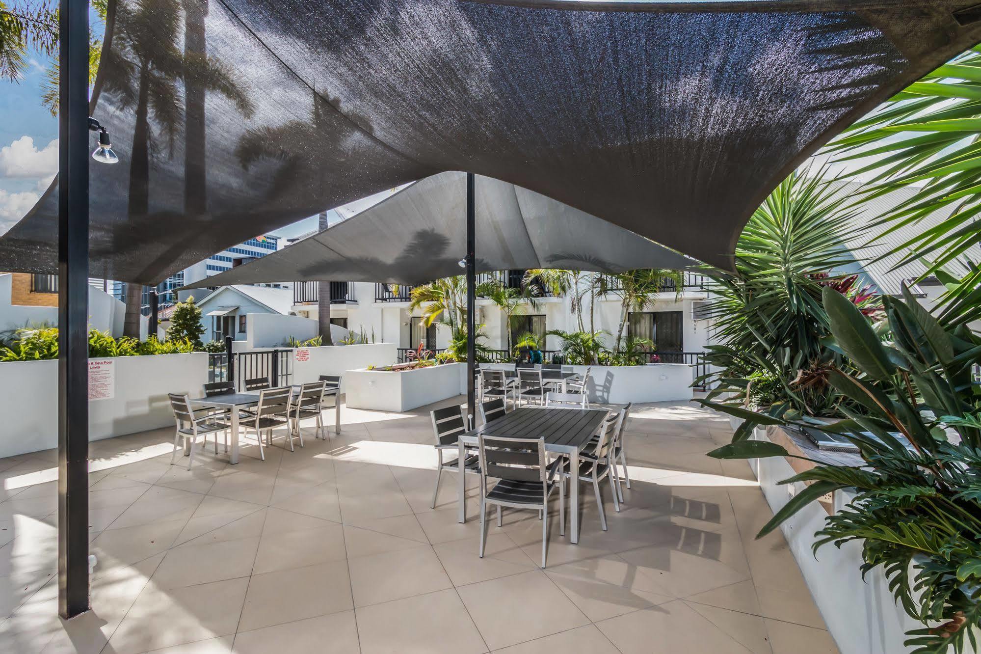 Parkview Aparthotel 4*